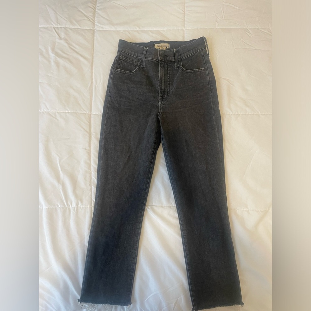 Madewell The Perfect Vintage Crop Black Jean in size 25 in great condition.